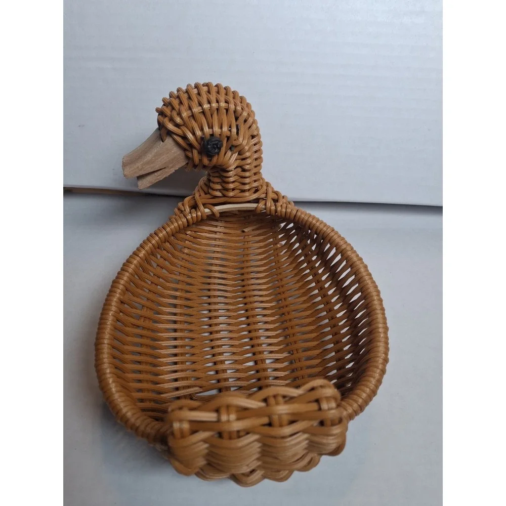 Vintage Wicker Rattan Duck Basket Handwoven Figural Storage Decor 7